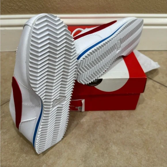 Nike Cortez Basic - Picture 2 of 4